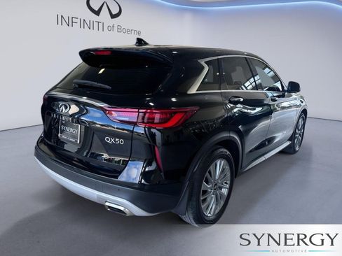 Certified 2023 INFINITI QX50 Pure FWD image 5