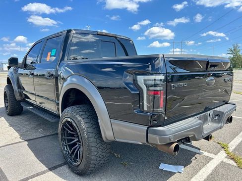 Used 2017 Ford F150 Raptor w/ Equipment Group 802A Luxury AWD/4WD image 3