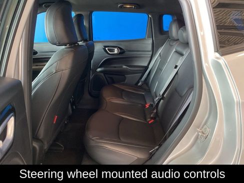 Used 2025 Jeep Compass Trailhawk AWD/4WD image 10