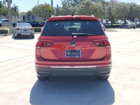 Used 2023 Volkswagen Tiguan SE image 9