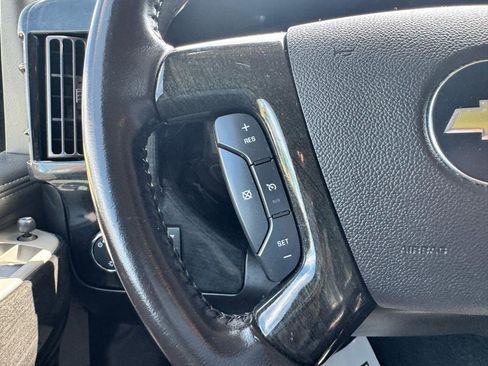 Used 2018 Chevrolet Express 2500 w/ Enhanced Convenience Package RWD image 28