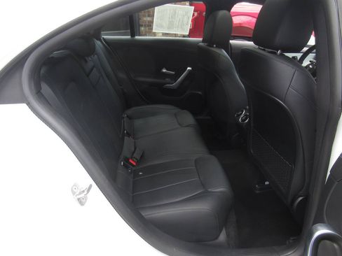Used 2025 Mercedes-Benz CLA 250 4MATIC image 8