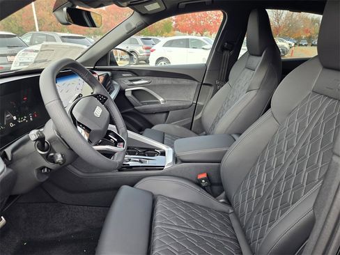New 2025 Audi SQ5 Premium Plus image 27