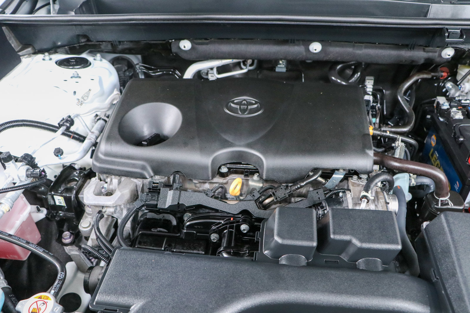 Used 2024 Toyota RAV4 LE FWD image 29