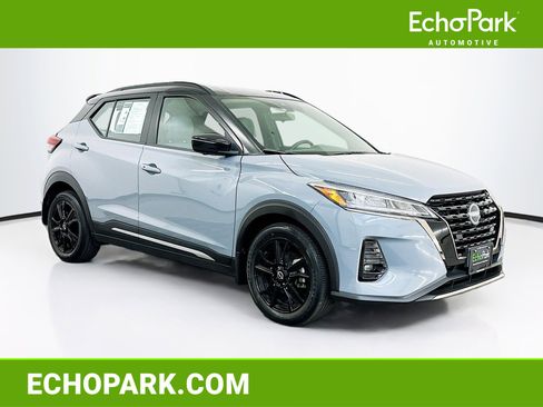 Used 2024 Nissan Kicks SR w/ SR Premium Package FWD image 1