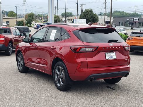 Used 2024 Ford Escape ST-Line w/ Tech Pack #1 AWD/4WD image 7