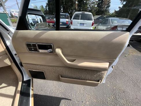 Used 1992 Jeep Cherokee Limited image 19