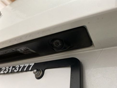 Used 2023 Volvo XC60 B5 Plus w/ Protection Package Premier image 99