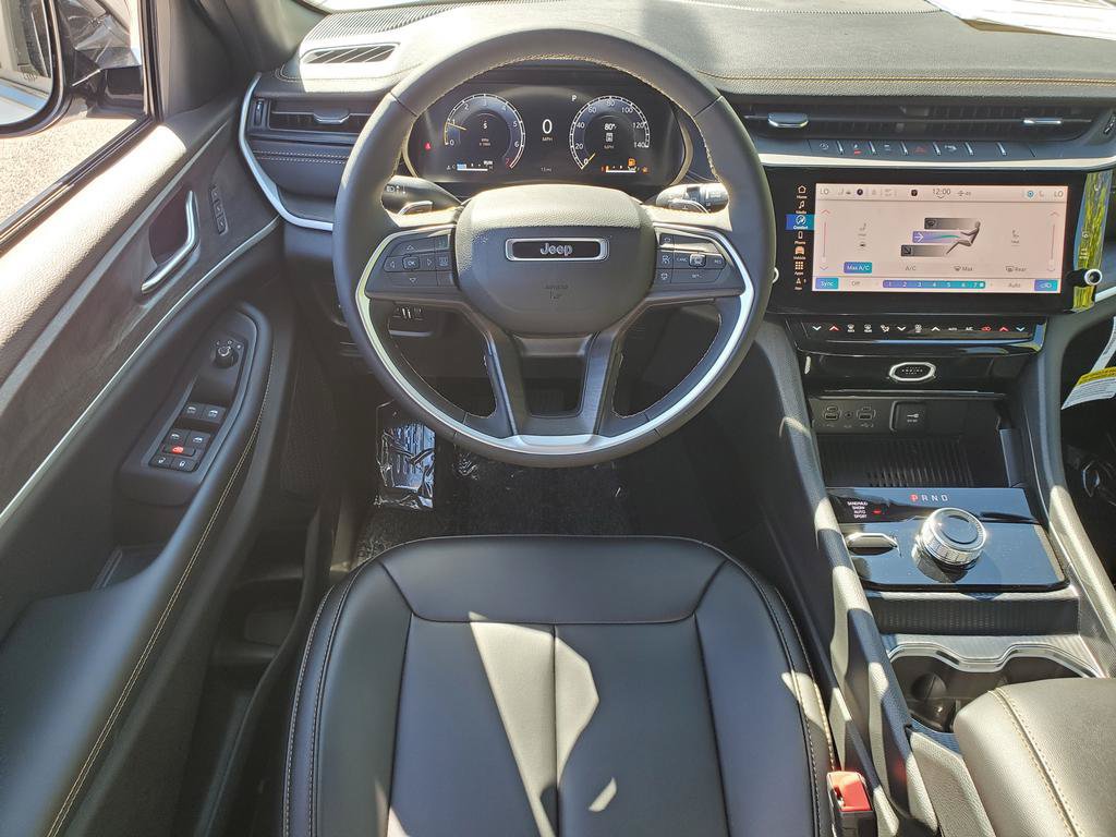 New 2026 Jeep Grand Cherokee Limited AWD/4WD image 10