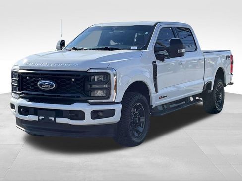 Used 2024 Ford F250 Lariat w/ Sport Appearance Package image 5