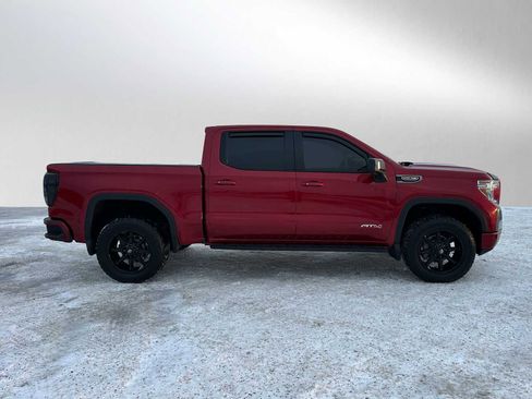 Used 2021 GMC Sierra 1500 AT4 w/ Technology Package AWD/4WD image 2