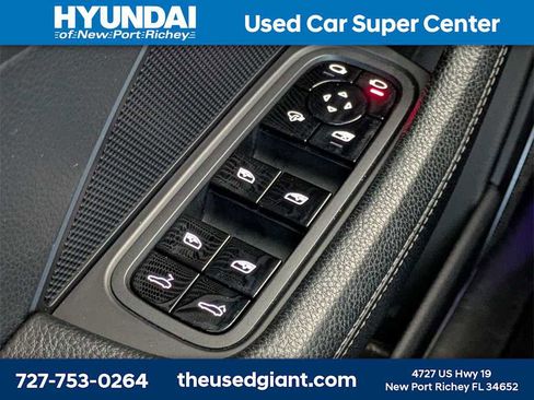 Used 2018 Porsche Panamera 4S image 35