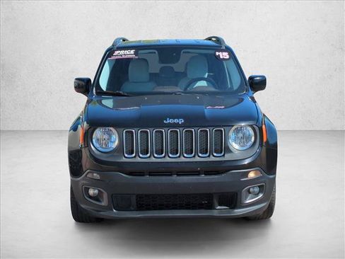 Used 2015 Jeep Renegade Latitude w/ Popular Equipment Group FWD image 2