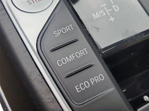 Used 2021 BMW 330i xDrive Sedan w/ Convenience Package image 40