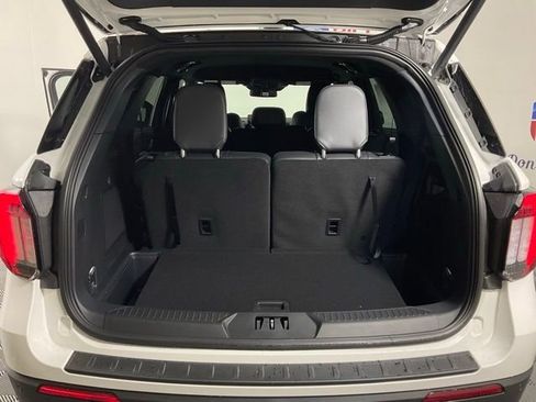 New 2025 Ford Explorer ST-Line w/ Premium Package image 12