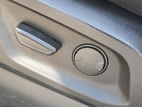 Certified 2019 Ford Ranger Lariat w/ Equipment Group 501A Mid image 13