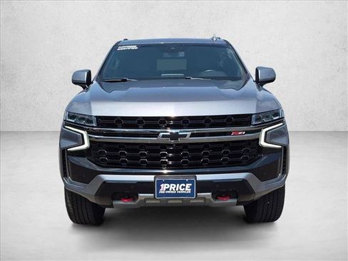 Used 2022 Chevrolet Suburban Z71 w/ Z71 Off-Road Package AWD/4WD image 2