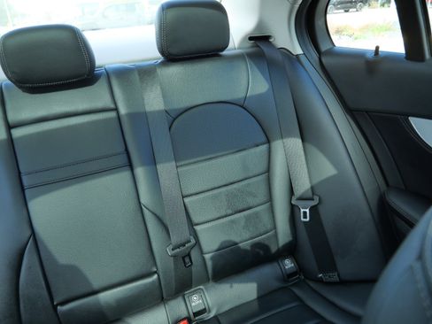 Used 2016 Mercedes-Benz C 300 4MATIC Sedan image 14