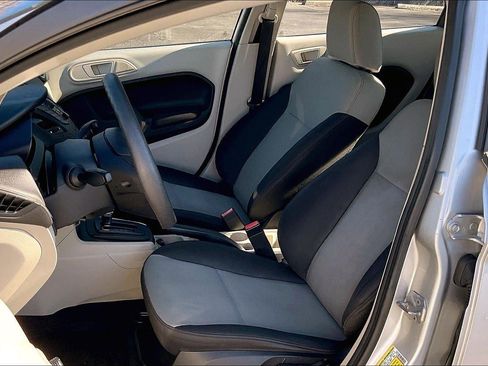 Used 2013 Ford Fiesta S image 22