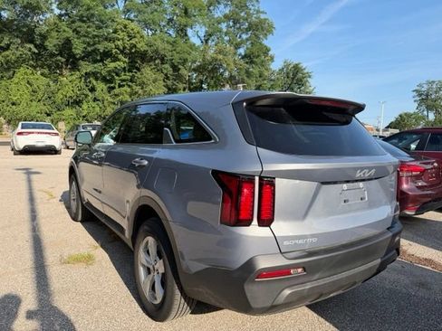 Certified 2023 Kia Sorento LX AWD/4WD image 4