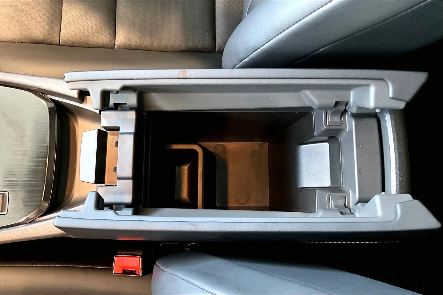 Used 2026 Nissan Rogue Dark Armor FWD image 31