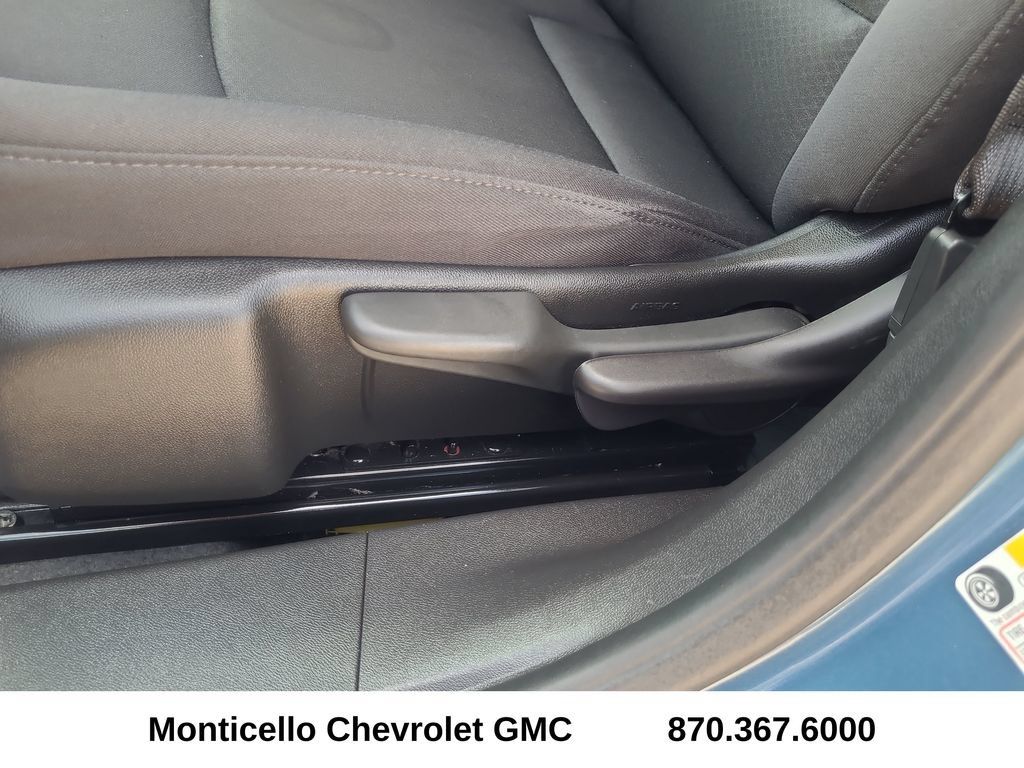 Used 2024 Chevrolet Malibu LS FWD image 14