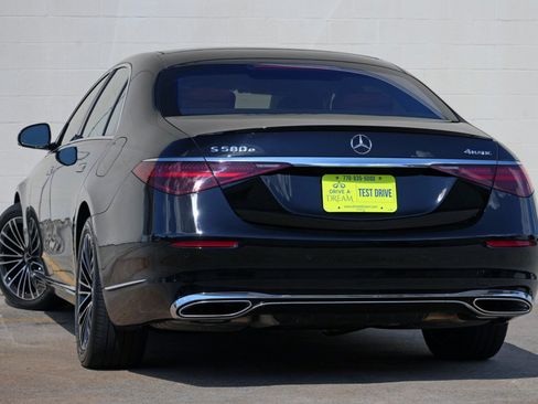 Used 2024 Mercedes-Benz S 580e 4MATIC Sedan image 6