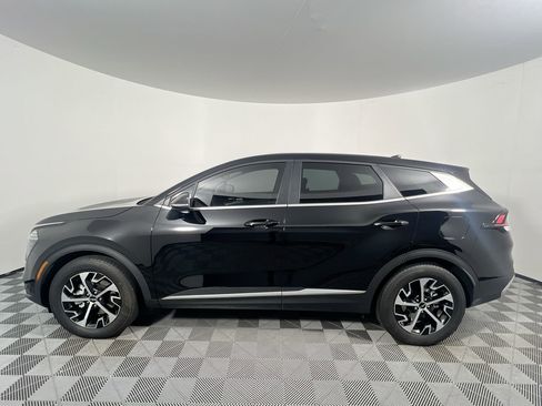Certified 2025 Kia Sportage EX FWD image 8