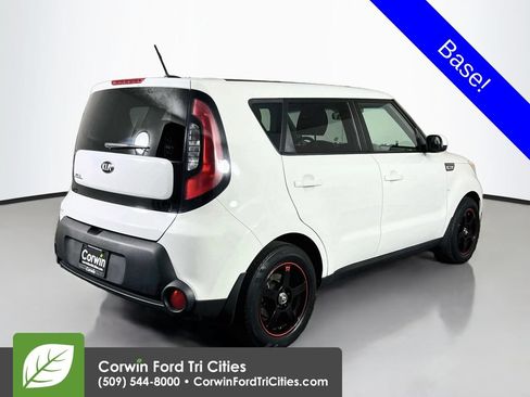 Used 2015 Kia Soul FWD image 15