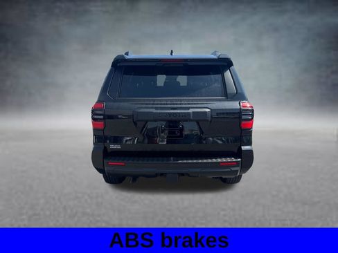 Used 2026 Toyota 4Runner SR5 AWD/4WD image 8