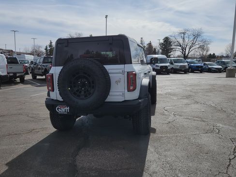 New 2026 Ford Bronco Badlands image 11