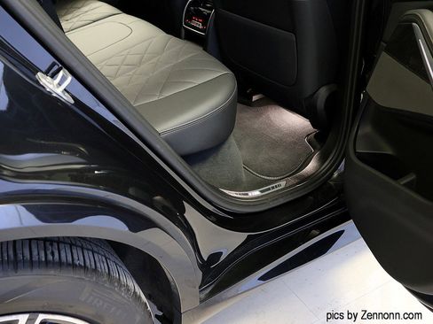 Certified 2025 BMW X5 M60i w/ Climate Comfort Package image 35