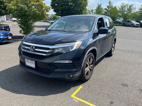 Used 2017 Honda Pilot EX image 3
