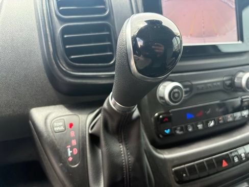 Used 2023 RAM ProMaster 2500 FWD image 32