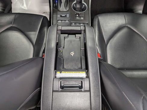 Used 2021 Toyota Highlander XLE AWD/4WD image 21