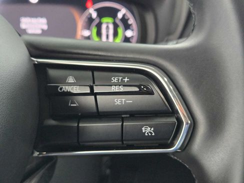Used 2025 MAZDA CX-90 Plug-In Hybrid w/ Preferred AWD/4WD image 32