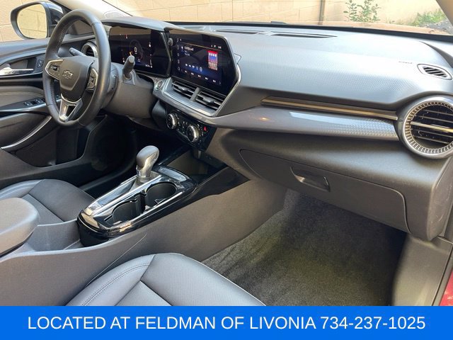 Used 2024 Chevrolet Trax ACTIV w/ Driver Confidence Package FWD image 29