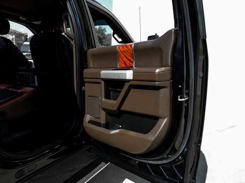 Used 2022 Ford F450 King Ranch w/ King Ranch Ultimate Package image 45