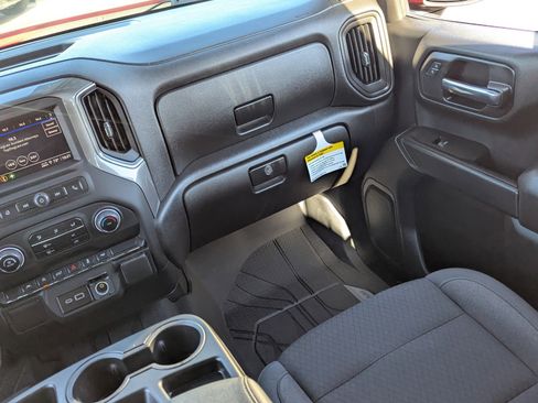 Certified 2025 Chevrolet Silverado 1500 Custom image 18