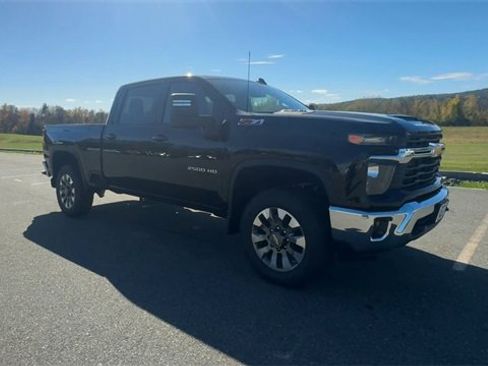 New 2026 Chevrolet Silverado 2500 LT image 2