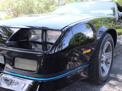 Used 1988 Chevrolet Camaro LT RWD image 27
