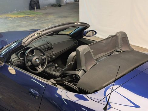 Used 2006 BMW M Roadster RWD image 13