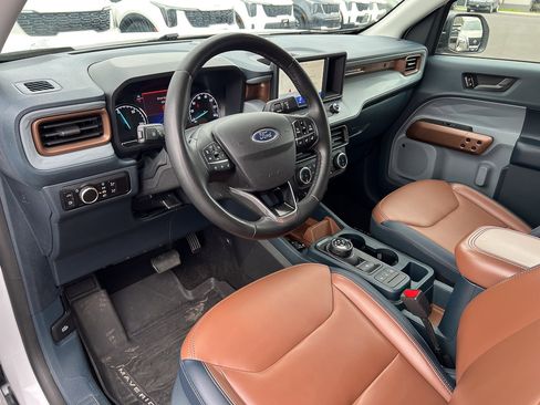 Used 2024 Ford Maverick Lariat image 16