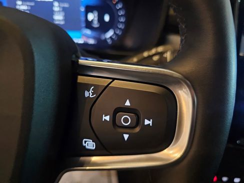 Certified 2026 Volvo XC40 B5 Core w/ Climate Package AWD/4WD image 22