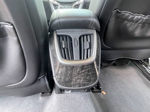Used 2015 Buick LaCrosse Leather FWD image 27