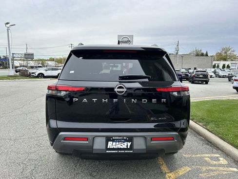 New 2026 Nissan Pathfinder SL AWD/4WD image 7