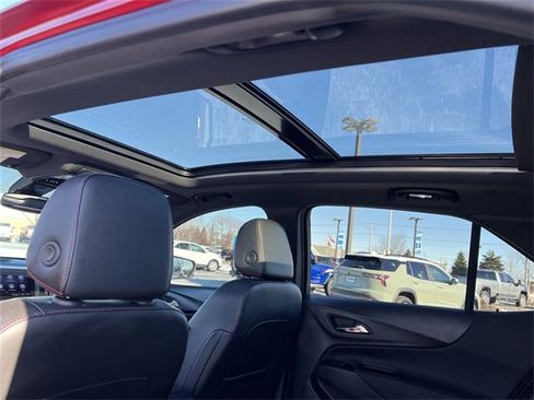 Certified 2023 Chevrolet Equinox RS image 16