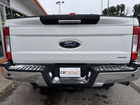 Used 2017 Ford F250 Lariat w/ Lariat Value Package image 5