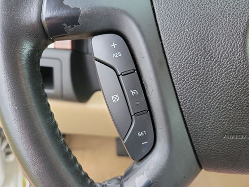 Used 2007 Chevrolet Tahoe LTZ w/ LTZ Preferred Equipment Group RWD image 19