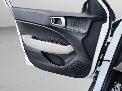 New 2026 Hyundai Venue SEL FWD image 21